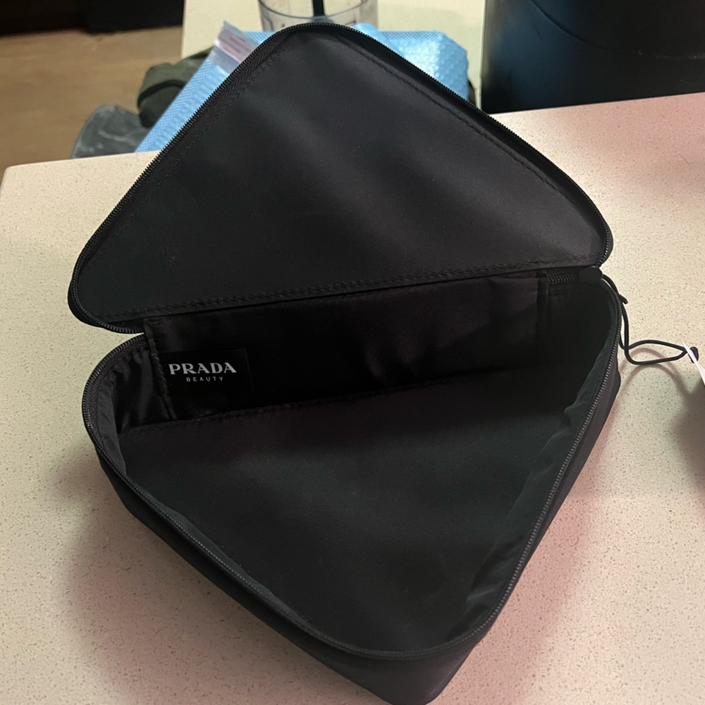 PRADA Perfume Clutch (Brand New With Tags) - Picture 5 of 6